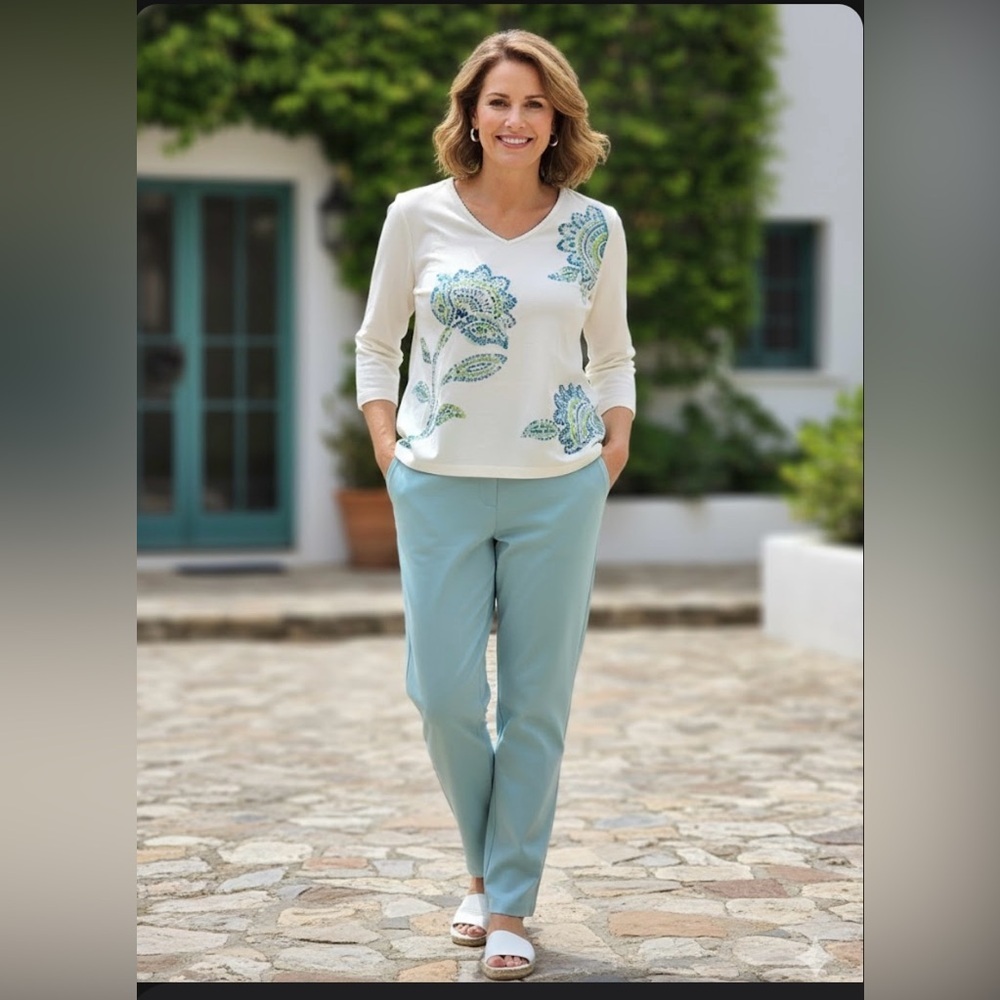 Alfred Dunner Cream Top with Blue Floral Design